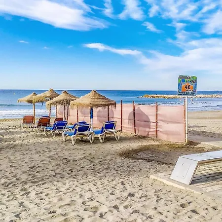 Cozy In With Kitchen Apartment Malaga